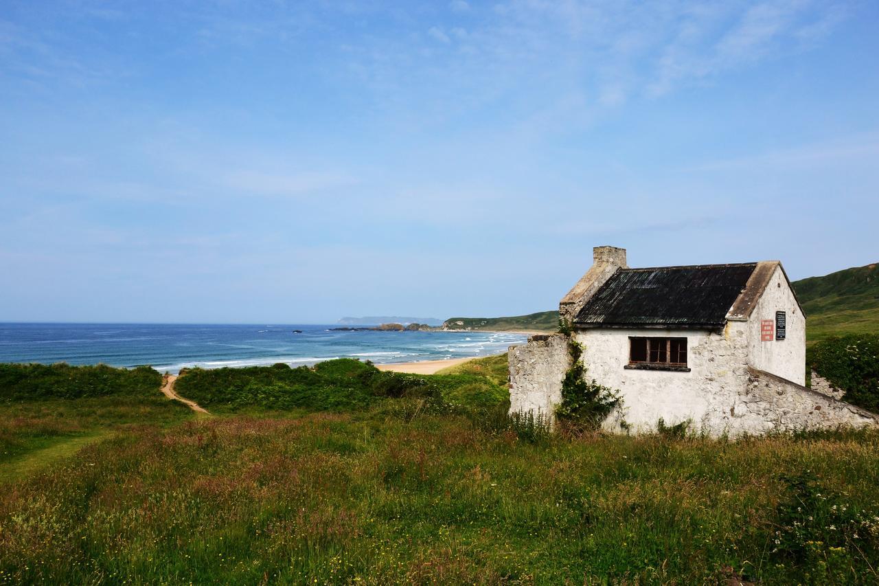 White Park Bay Youth Hostel 발린토이 외부 사진